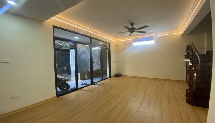 CHO THUÊ NHÀ NGUYÊN CĂN RIÊNG BIỆT CHÙA BỘC Diện tích 64m2 x 2 tầng, 3 ngủ, 16 triệu.